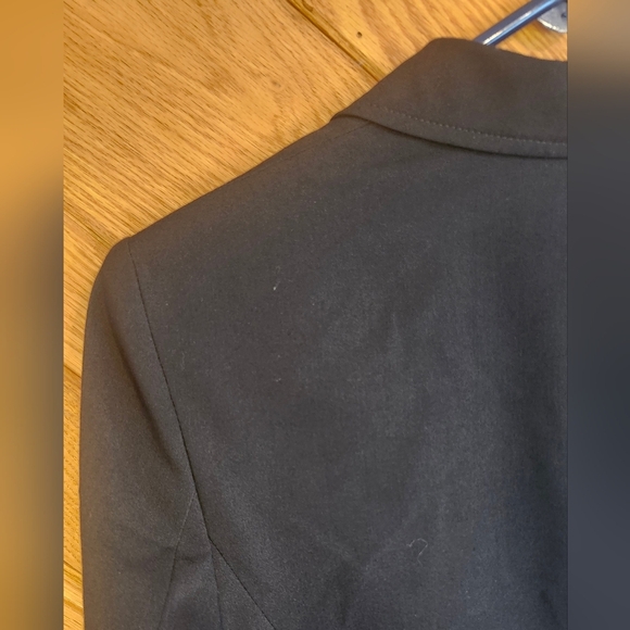 Nine & Company Basics Black Stretch 8 Petite Women's Button Front Blazer - Picture 10 of 13
